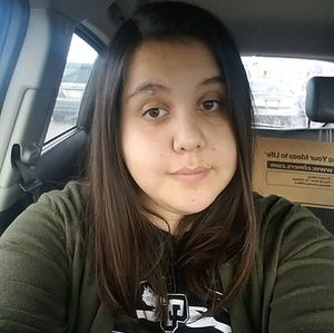 Meet your Posher, Leah